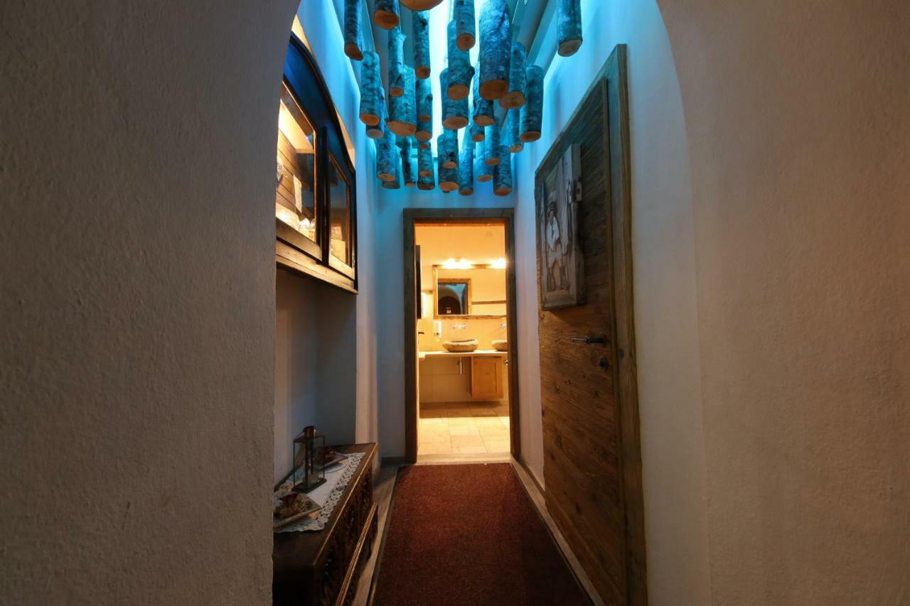 Gasthof St. Adolari Hotel Sankt Ulrich am Pillersee ภายนอก รูปภาพ